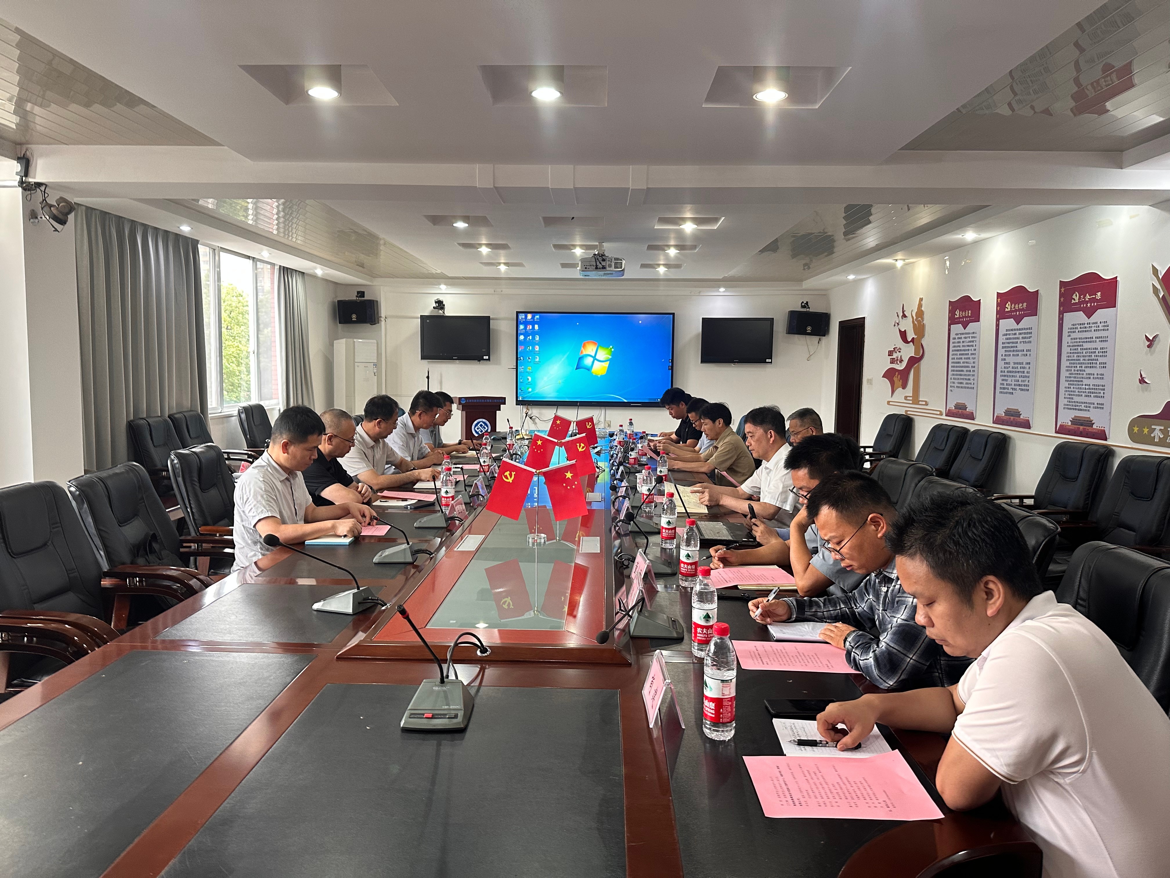 Hợp tác mạnh mẽ tạo bạn bè, tích hợp công nghệ để tìm kiếm sự phát triển, Công ty Cao tốc Công nghệ và Fisrock tổ chức hội nghị trao đổi hợp tác.